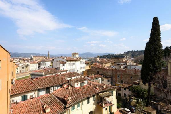 Enchanting Alcove In Ponte Vecchio Appartement *